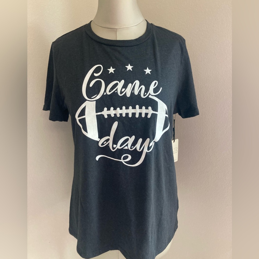 LE life elsewhere black “Game Day” short sleeve T-shirt Brand Tag No Price Nwt